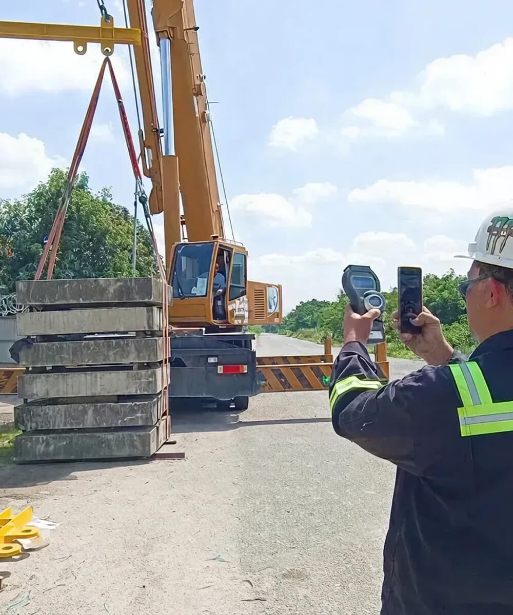 Spreader-Beam-Load-Test 1